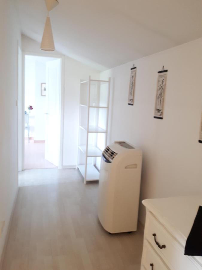 Maison ruisseau l'eau blanche Léognan Extérieur photo
