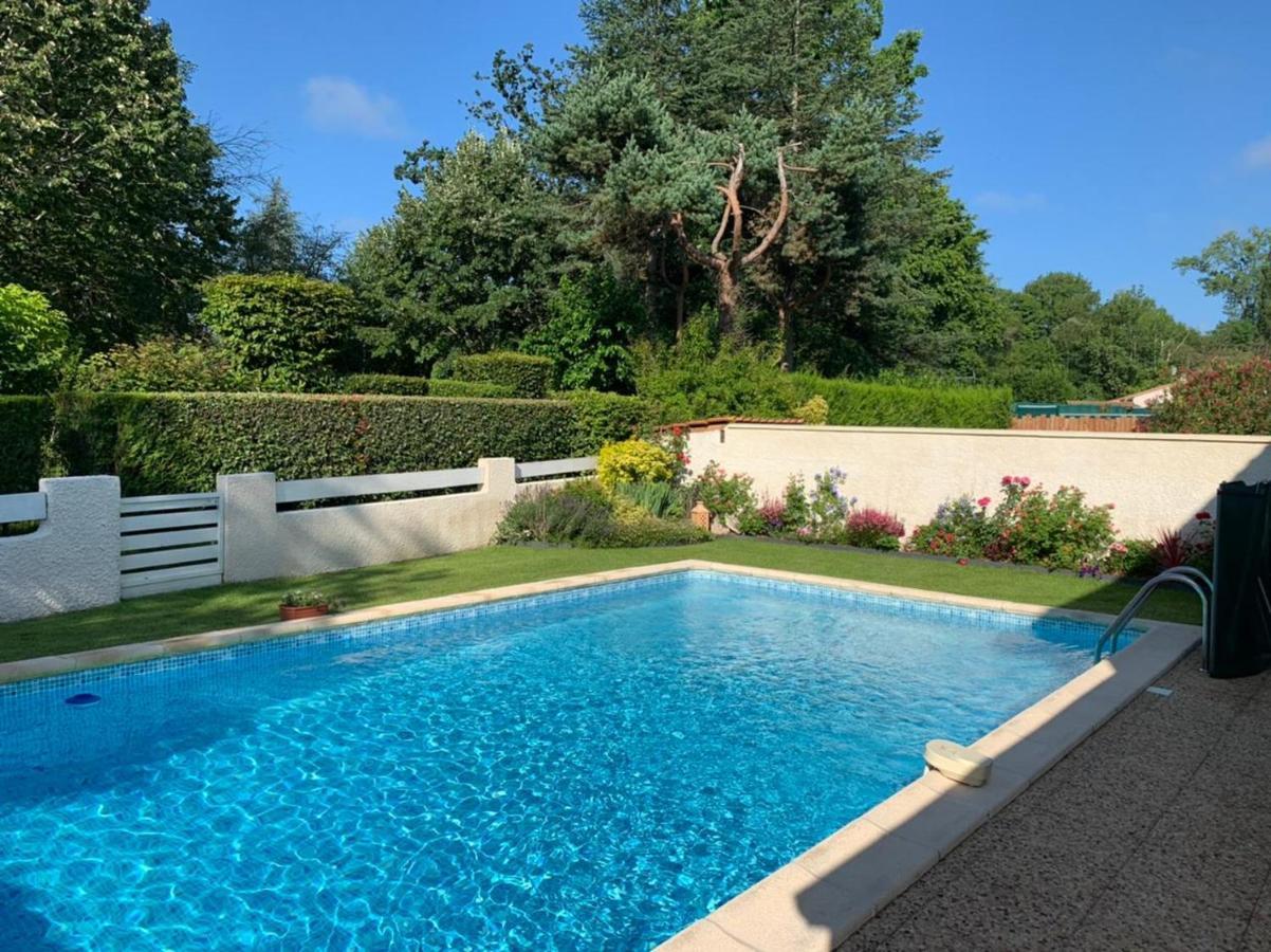 Maison ruisseau l'eau blanche Léognan Extérieur photo